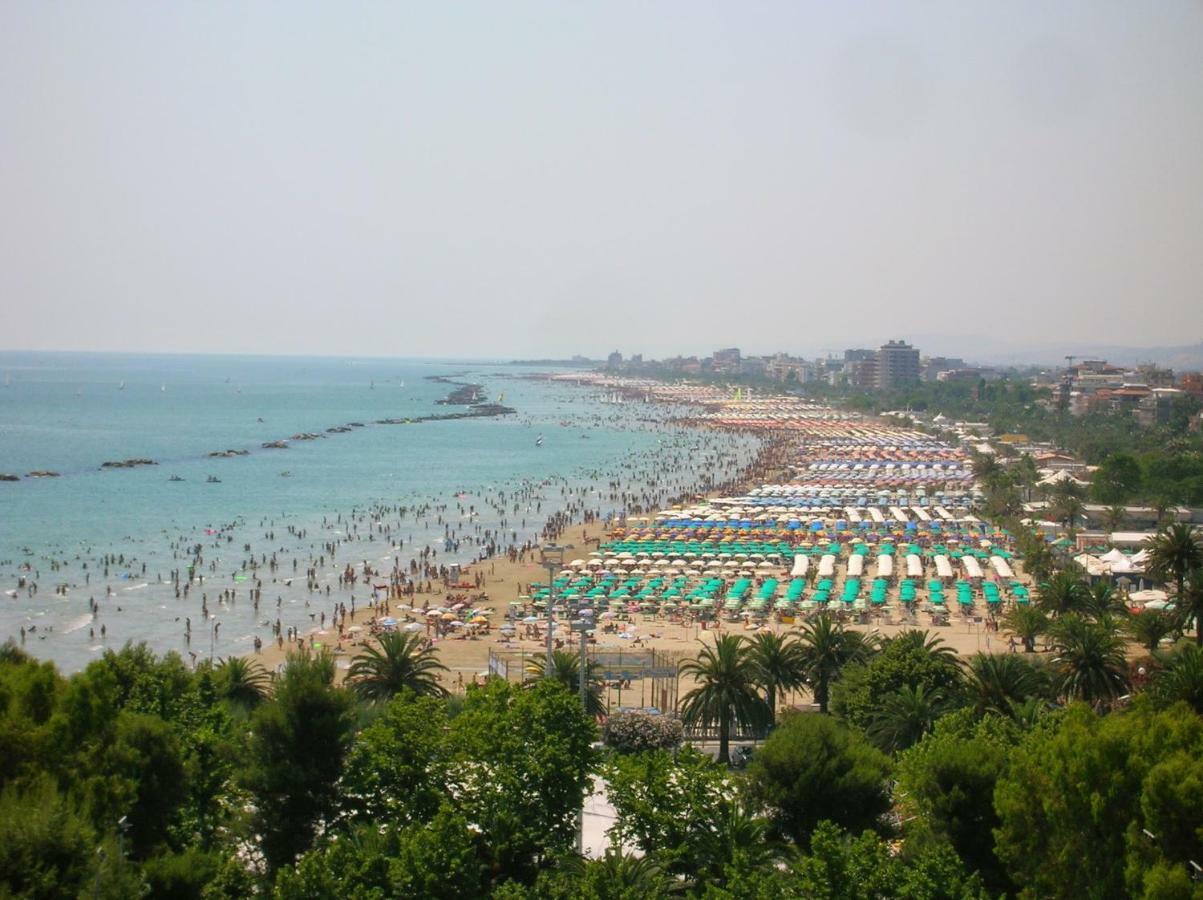 Casavacanze Estate 1 San Benedetto del Tronto Eksteriør billede